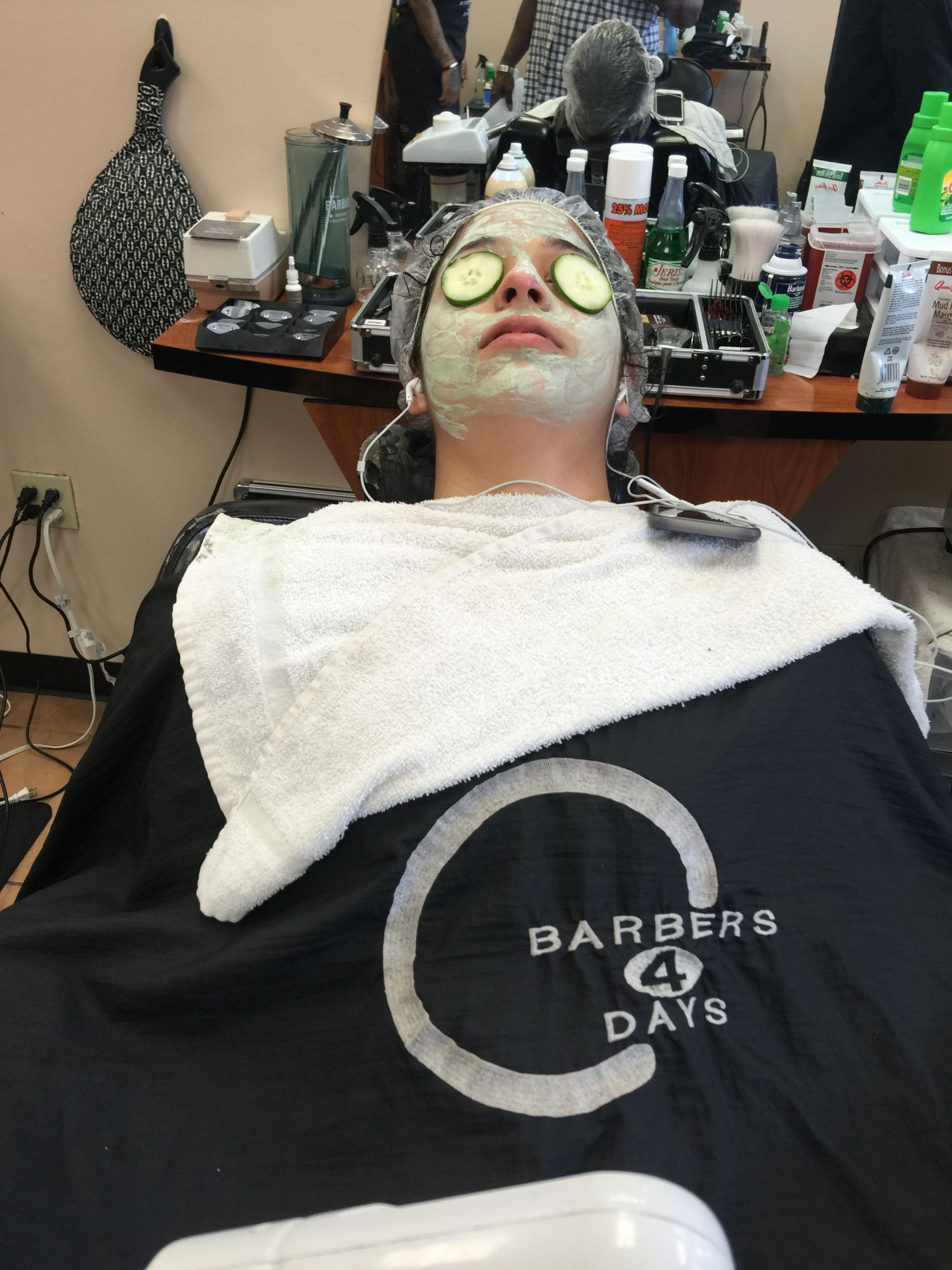 Facial and grooming treatment at Barbers 4 Days